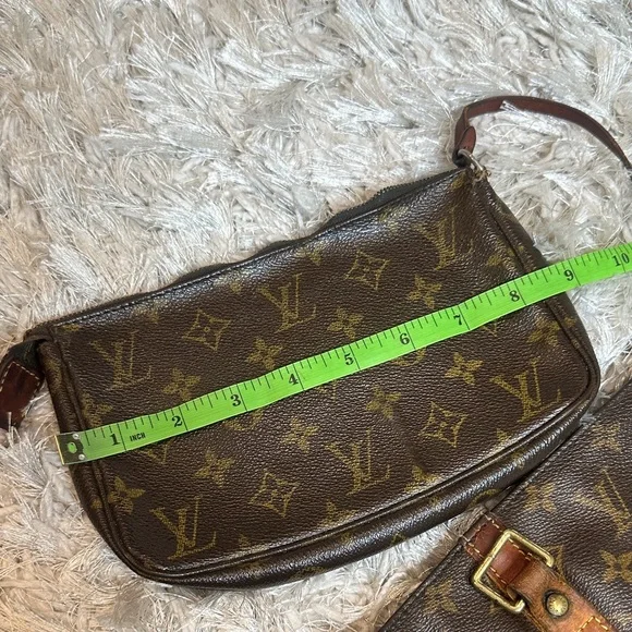 Pre-Loved Authentic. LV Luxury Brown Monogram Tote Bag - Picture 7 of 16